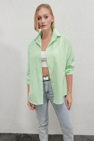 Kadın Açık Yeşil Oversize Uzun Basic Gömlek HZL22W-BD139001