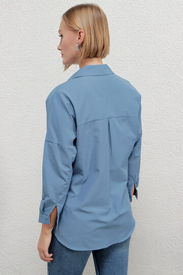 Kadın İndigo Mavi Oversize Uzun Basic Gömlek HZL22W-BD139001