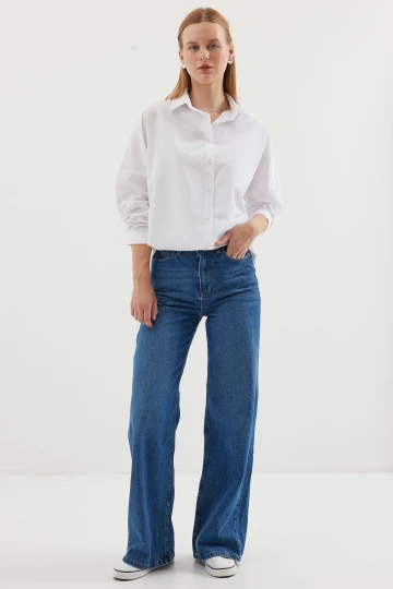 Kadın Beyaz Oversize Uzun Basic Gömlek HZL22W-BD139001
