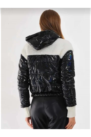 Kadın Beyaz Siyah Rugan  İçi Astarlı Beli Lastikli Kapüşonlu Crop Peluş Mont HZL24W-BRC144441