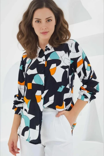Kadın Siyah Beyaz Geometrik Desenli Uzun Kolllu Oversize Viskon Gömlek HZL24S-BD1202251
