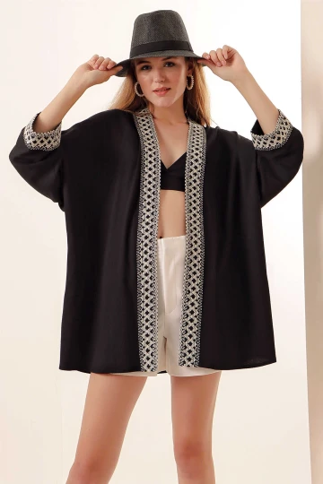 Kadın Siyah Nakış Detaylı  Kısa Kimono HZL24S-BD158661