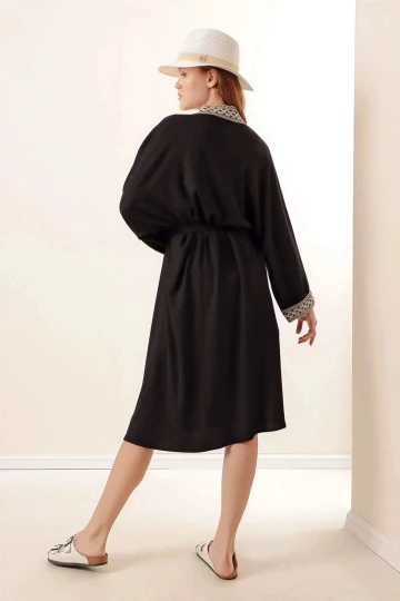 Kadın Siyah Nakışlı Kuşaklı Uzun Kimono HZL22S-BD158651