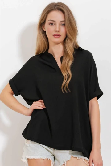 Kadın Siyah Polo Yaka Geniş Kesim Örme Bluz HZL24S-BD104861