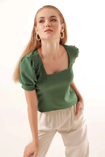 Kadın Zümrüt Yeşil Kare Yaka Örme Bluz HZL22W-BD104091