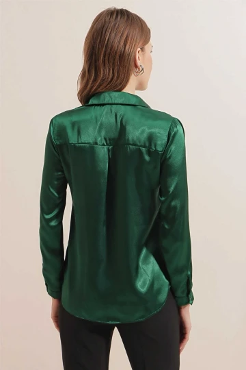Kadın Zümrüt Yeşili Hafif Dökümlü Saten Yüzeyli Gömlek HZL22W-BD139641