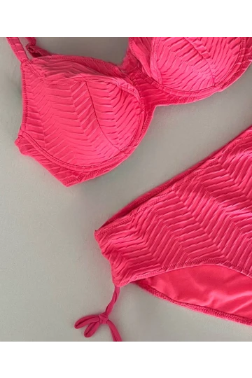 Kadın Canlı Pembe Desenli Büyük Beden Astarlı Bikini Takım HZL25S-LC4004