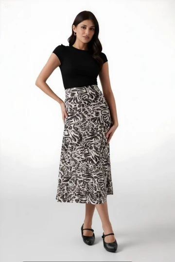 Kadın Açık Bej Zebra Desenli Saten Yüzeyli Beli Lastikli Midi Boy Etek Hzl23S-BD1101471