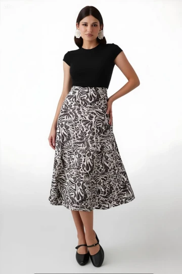 Kadın Açık Bej Zebra Desenli Saten Yüzeyli Beli Lastikli Midi Boy Etek Hzl23S-BD1101471