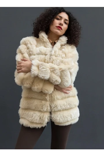 Kadın Açık Krem Şık Peluş Suni Kürk Ceket HZL23W-DSB110061