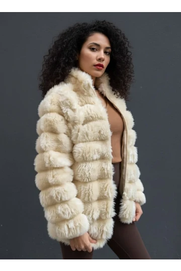 Kadın Açık Krem Şık Peluş Suni Kürk Ceket HZL23W-DSB110061