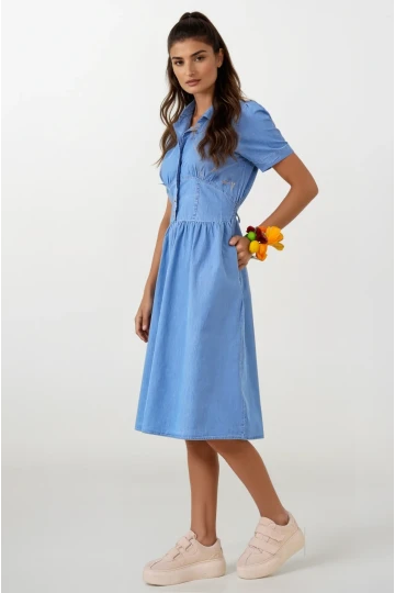 Kadın Açık Mavi Kısa Kollu Beli lastikli Yarım Düğmeli Göğüs Pensli Kot Elbise HZL22S-BD122101