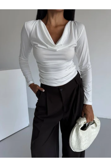 Kadın Beyaz Degaje Yaka Yandan Büzgülü Uzun Kol Sandy Bluz HZL24W-FRY122481