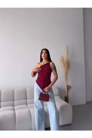 Kadın Bordo Tek Omuz Asimetrik Kesim Sandy Bluz HZL25S-FRY123241