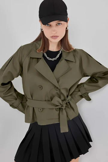 Kadın Haki Kruvaze Yaka Kuşaklı Astarlı Kısa Trençkot HZL25W-BD159701