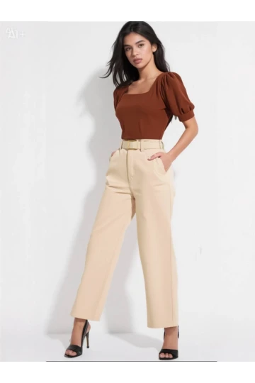 Kadın Kahverengi Kare Yaka Örme Bluz HZL22W-BD104091