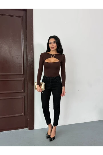 Kadın Kahverengi Uzun Kollu Göğüs Dekolteli Tokalı Bluz HZL25W-FRY123501