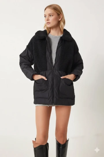 Kadın Siyah Peluş Detaylı İçi Astarlı Kapitone Şişme Mont HZL24W-BD151821