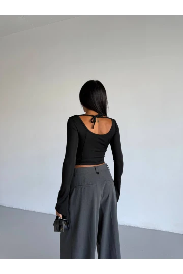 Kadın Siyah Uzun Kollu Arkası Bağlamalı Fit Kesim Crop Bluz HZL25W-FRY122771