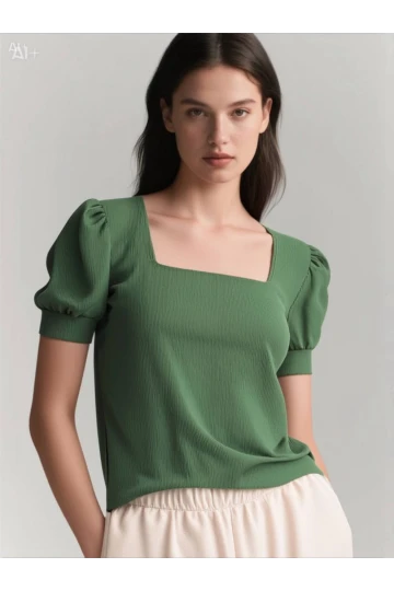 Kadın Zümrüt Yeşil Kare Yaka Örme Bluz HZL22W-BD104091